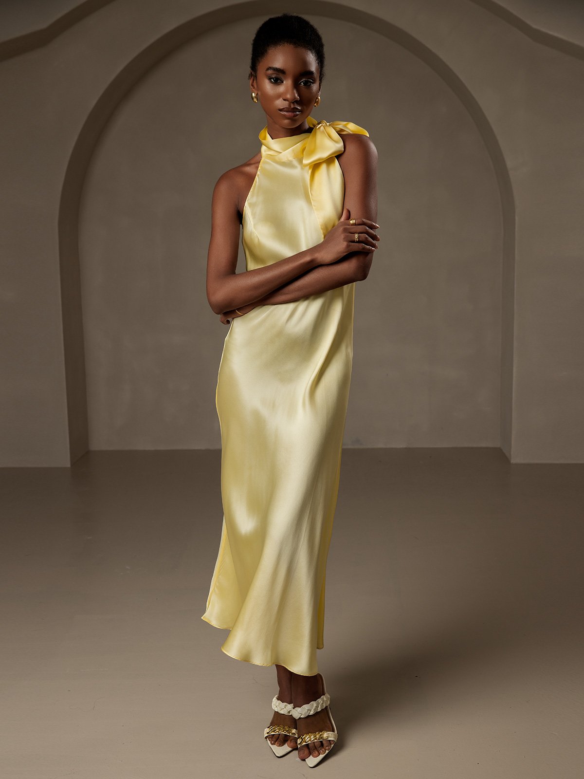 19Momme Soie Nouer Col Maxi Robe