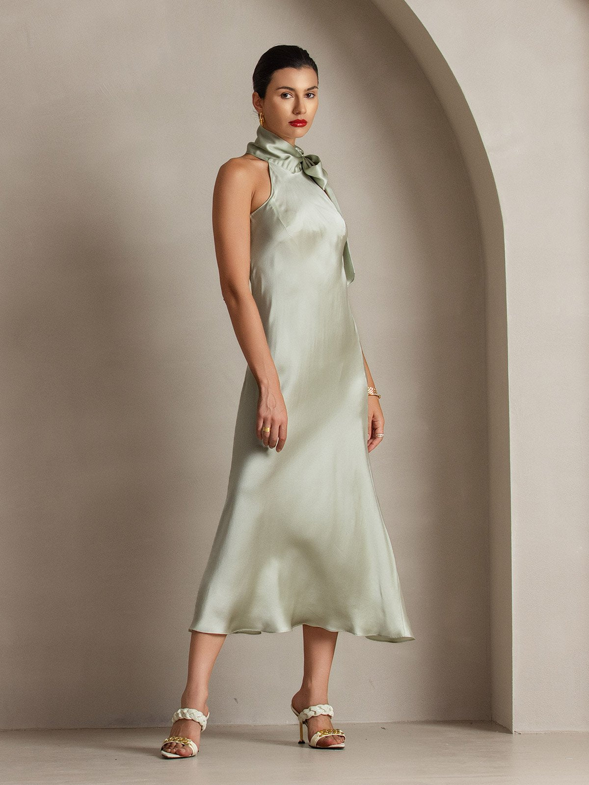 19Momme Soie Nouer Col Maxi Robe