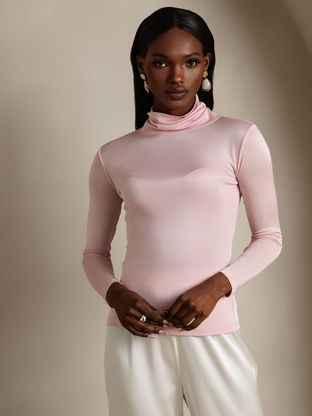 Haut à col montant en mélange de soie à manches longues T-shirt