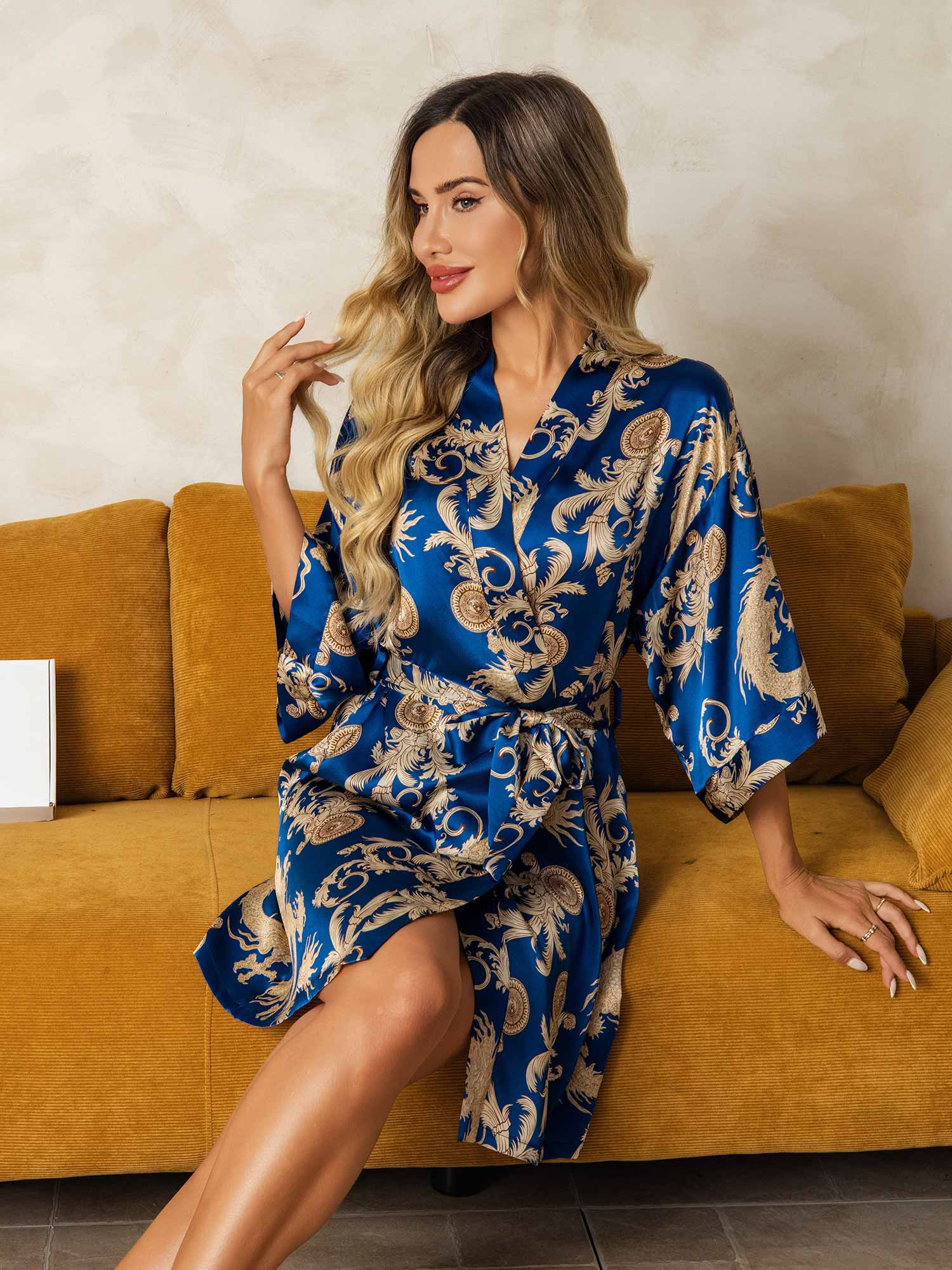 Femme Kimono Peignoir Pure Soie Imprimé Dragon Trois-quart（Avec ceinture）