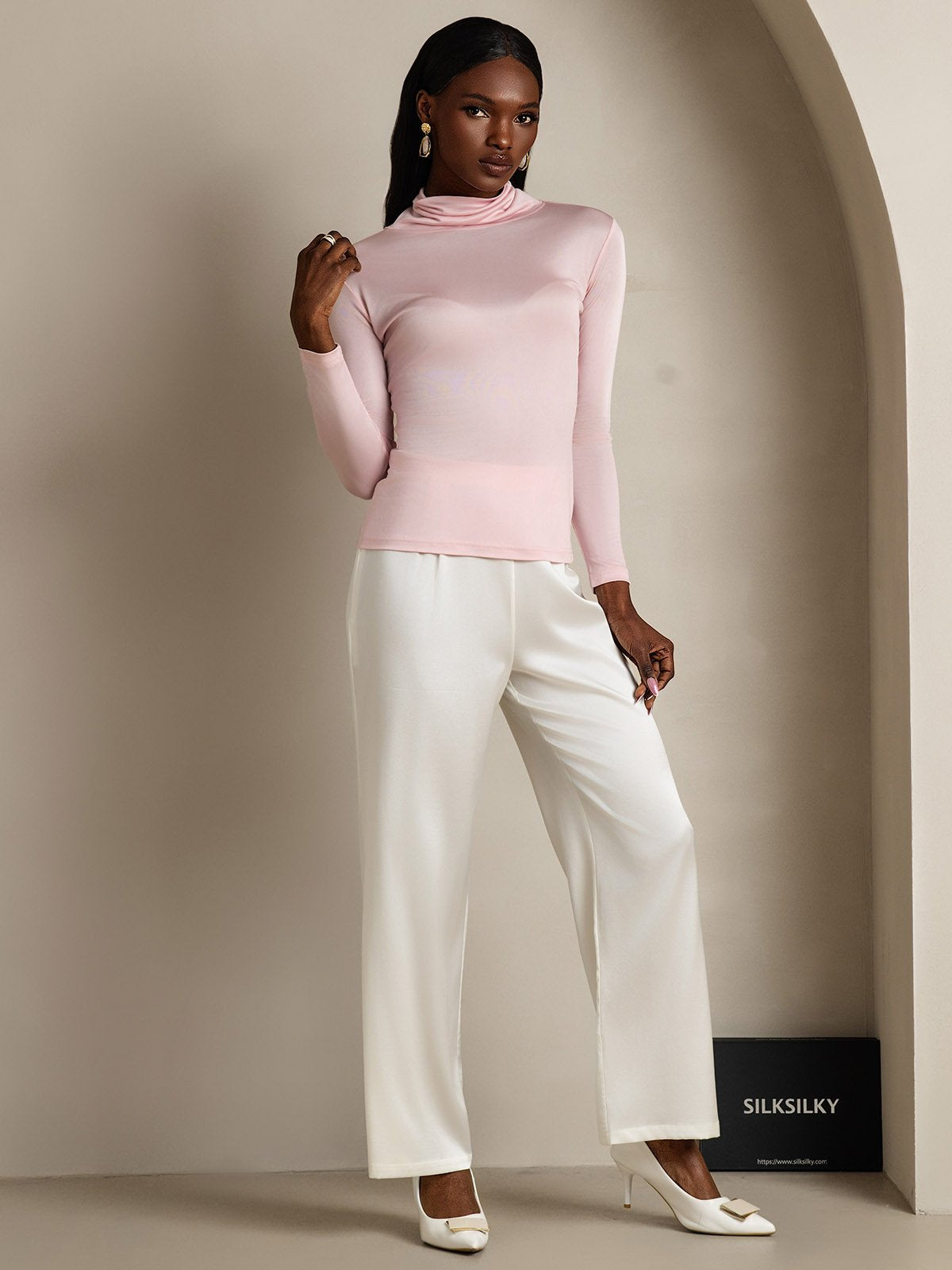 Haut à col montant en mélange de soie à manches longues T-shirt