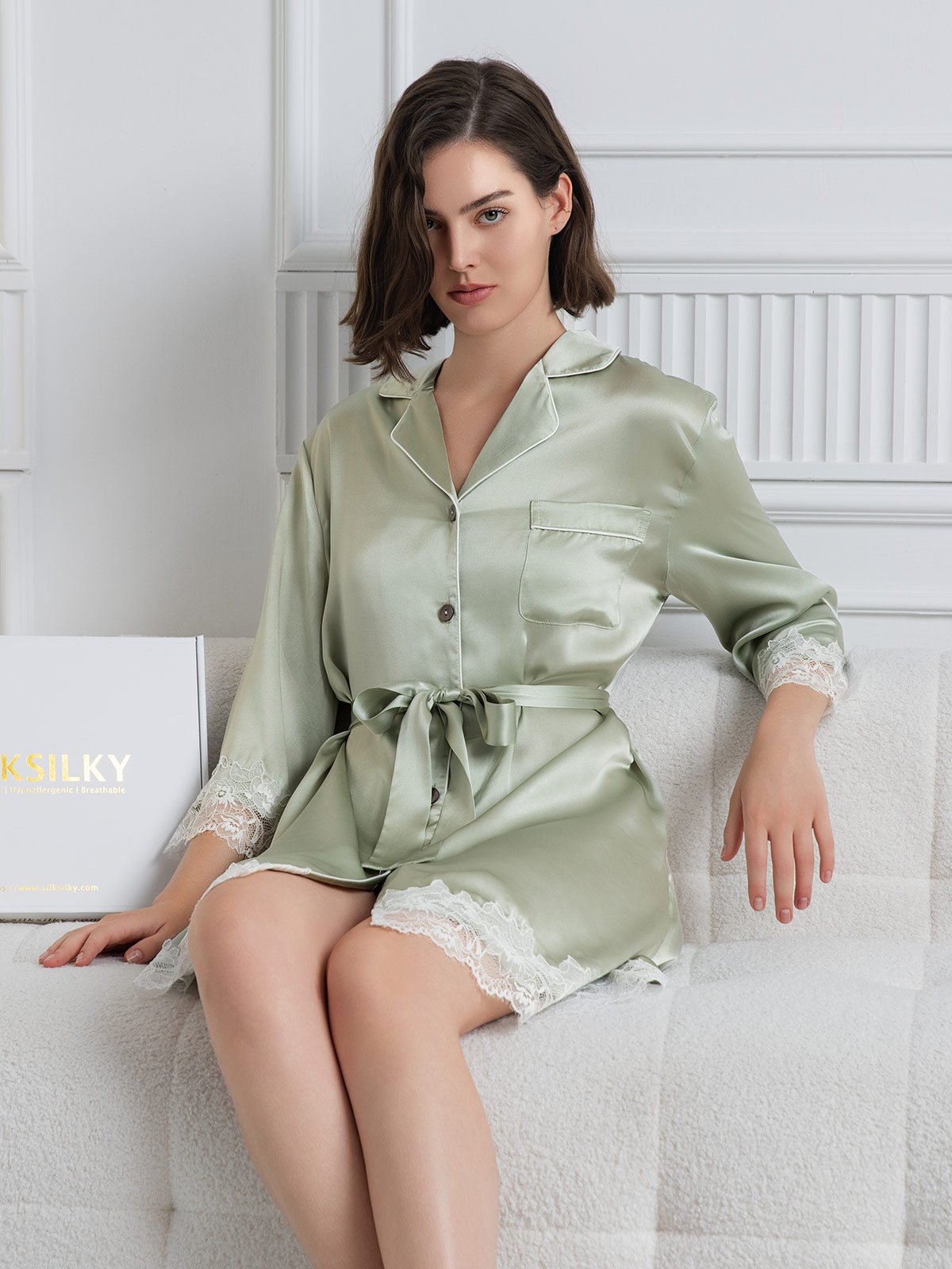 Robe chemise élégante en soie pure avec col à revers