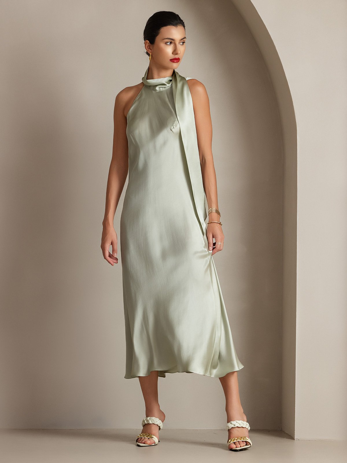 19Momme Soie Nouer Col Maxi Robe