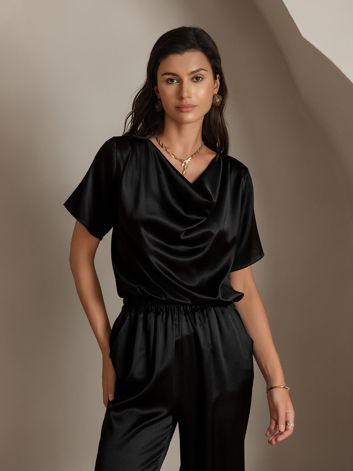 19Momme T-shirt court à col bénitier en soie décontracté