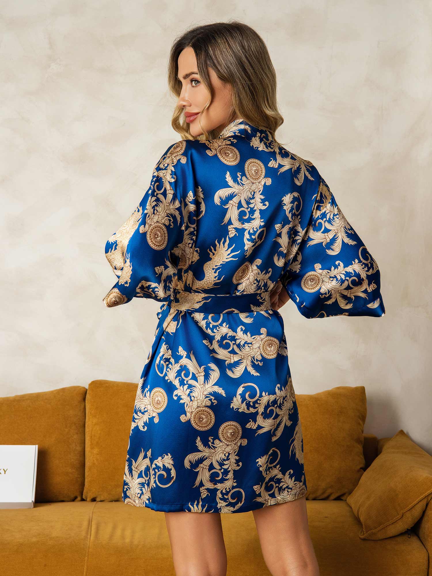 Femme Kimono Peignoir Pure Soie Imprimé Dragon Trois-quart（Avec ceinture）